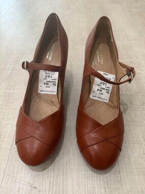 Naturalizer N5 Comfort Mary Jane Heels Women’s Size 9.5 Cognac Brown Adjustable